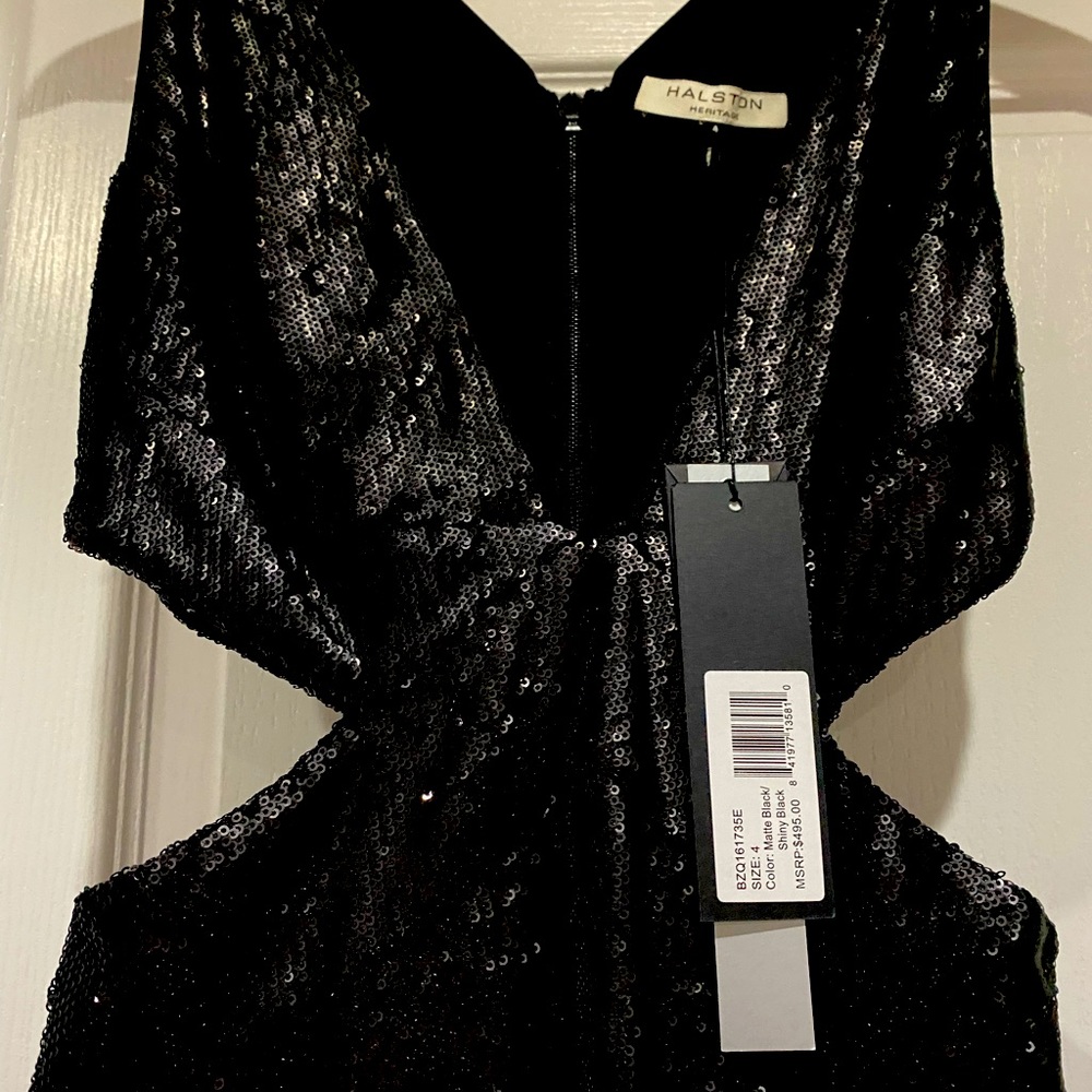 Gorgeous Halston Heritage Gown.  This is an absolute stunner!
